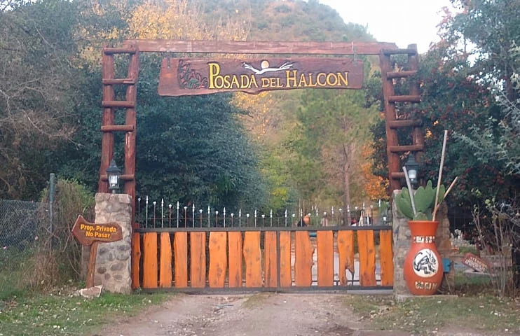 Posada del Halcón Cabañas & Suites en Villa General Belgrano