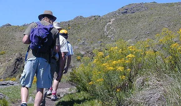 Trekking por el Cordón de las Sierras