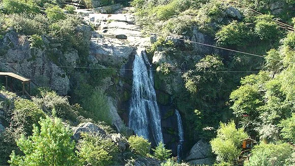 Tres Cascadas
