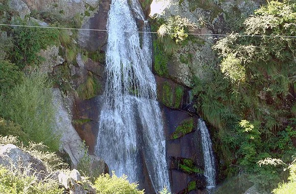 Tres Cascadas